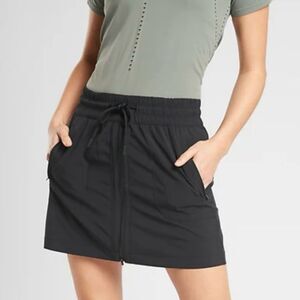 Athleta Expedition Skort Women’s 6 Black Skirt With Shorts Zip Up